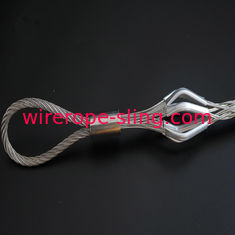 Scelga il doppio filo dell'occhio che tricotta la presa della maglia della pista del calzino del cavo dell'imbracatura del cavo metallico avanti